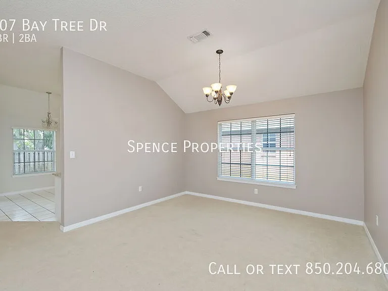 107 Bay Tree Dr — Photo 8