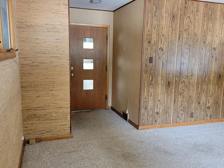 840 Faith Ct — Photo 7