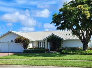 1417 Foxfire Ln, Naples, FL 34104