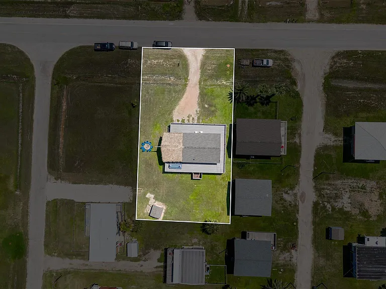 610 Surf Dr — Photo 23