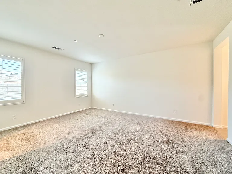 1047 Piedmont Rd — Photo 5