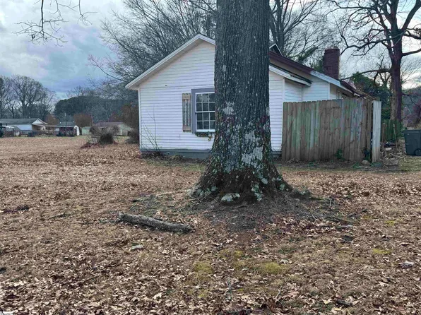 311 Whatley Cir, Mauldin, SC 29662