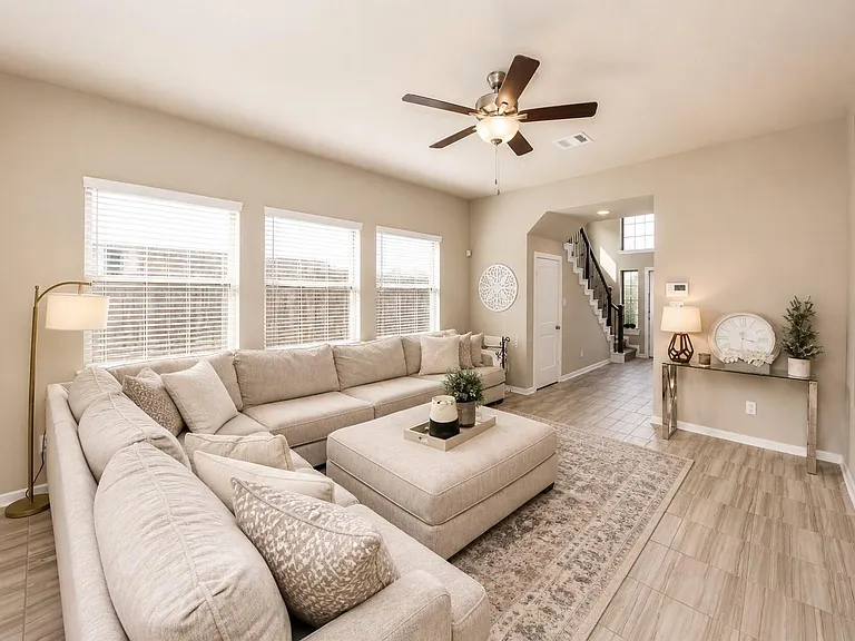 6110 Dovetail Cliff Ct — Photo 4