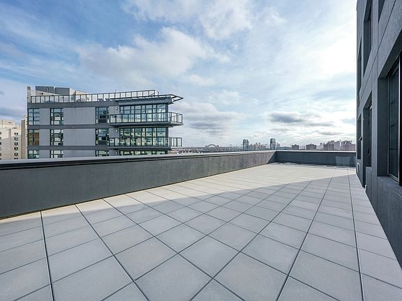 4th image of 40 Bruckner Blvd #1320