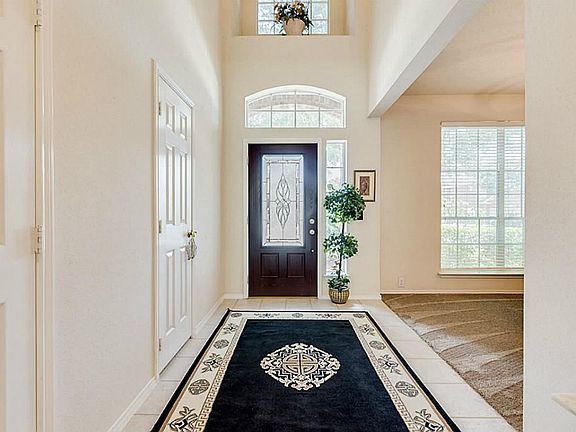4th image of 19610 Winding Canyon Ln