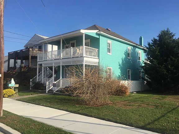 2nd image of 1421 Bay Ave #23