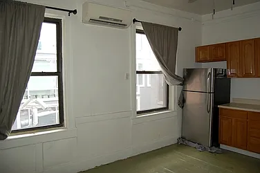 Rented by Wave Real Estate Group