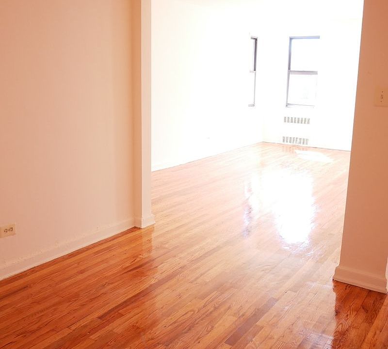 1st image of 3709 75th St APT 3L