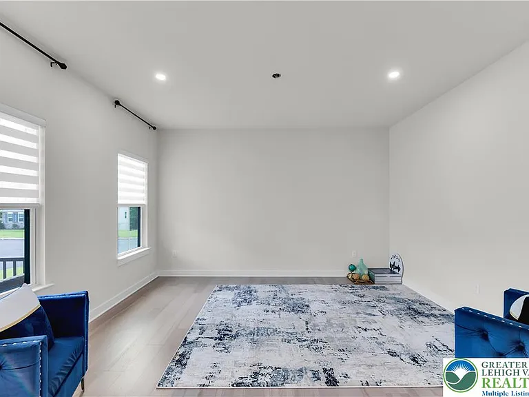 8548 Lafayette Ln — Photo 18