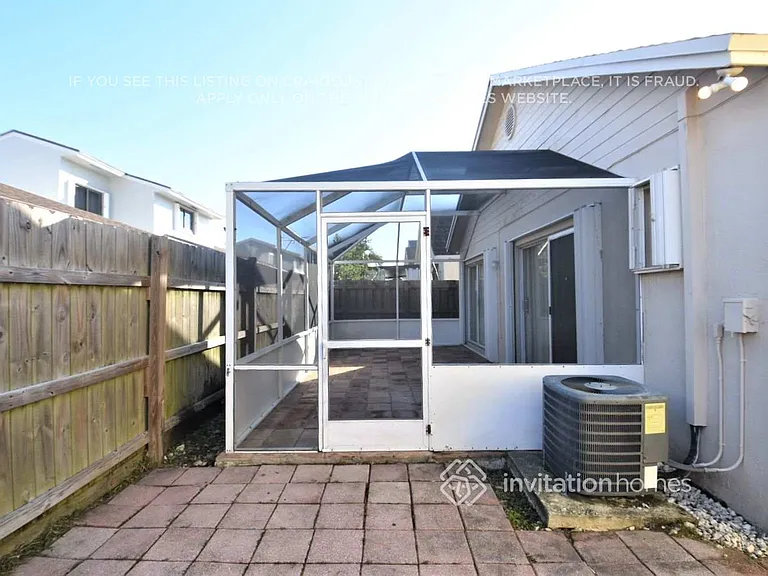 10061 SW 222nd St — Photo 17