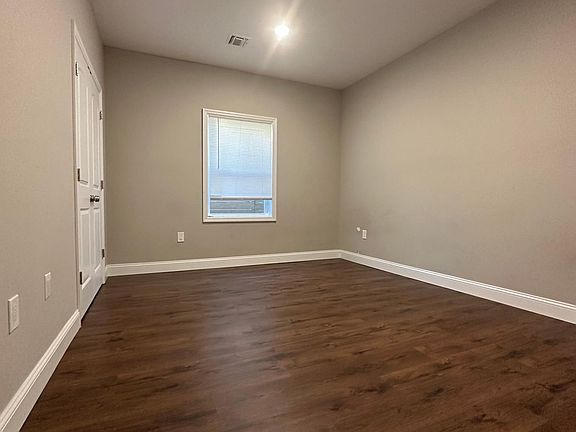 5th image of 148 N 9th St #1