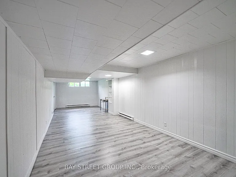 35 Camwood Cres — Photo 30