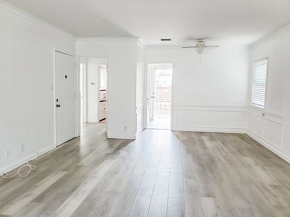 3rd image of 1125 S Cochran Ave APT 6