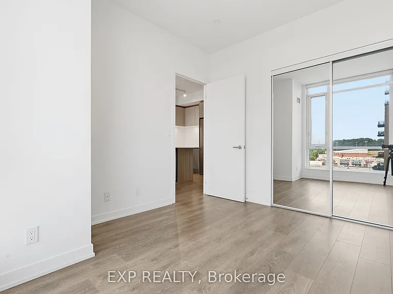 7950 Bathurst St #625 — Photo 12