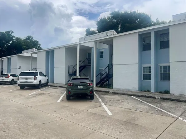 3819 N OAK DRIVE #I42, TAMPA, FL 33611