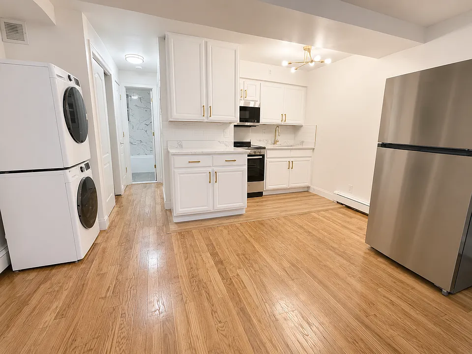 141 71st St #4