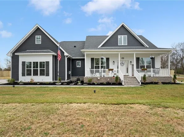 1436 Whittamore Rd, Chesapeake, VA 23322