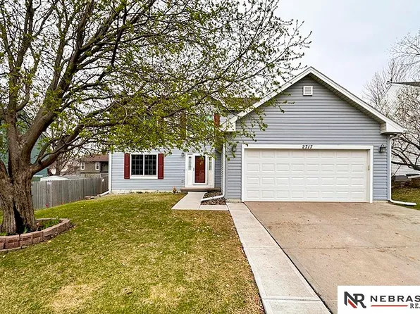 2717 Joann Ave, Bellevue, NE 68123
