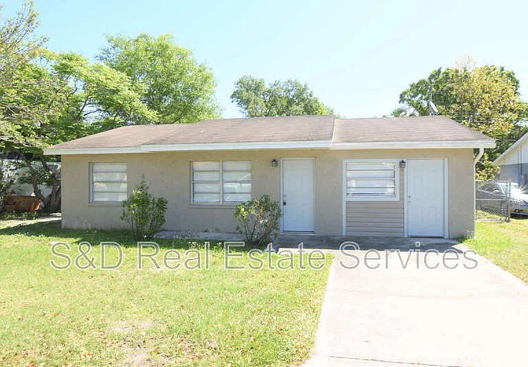 1224 Waterview Blvd E — Photo 1