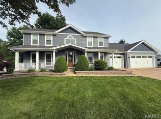 32 Muirfield Hill Ct S, Saint Charles, MO 63304