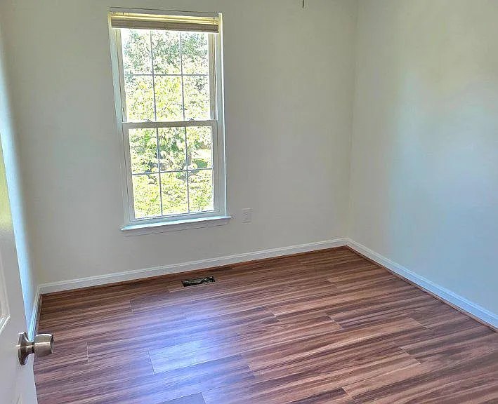 6008 Raina Dr — Photo 22