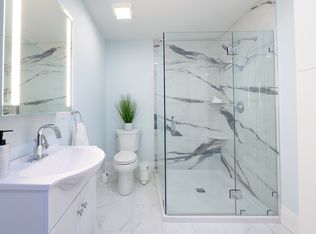 159 Boston Post Rd #2G, East Lyme, CT 06333