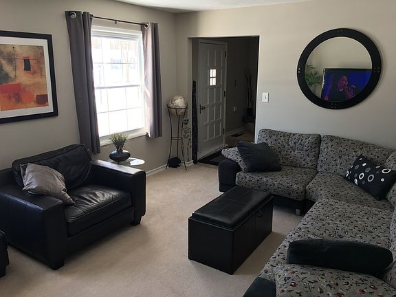 3rd image of 8445 Sunnydale Dr