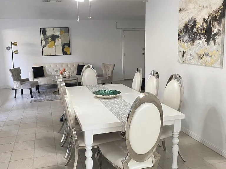 Primrose Dr — Photo 16