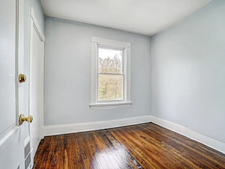 870 Rockdale Ave — Photo 30
