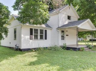 510 E Elm St, Le Roy, IL