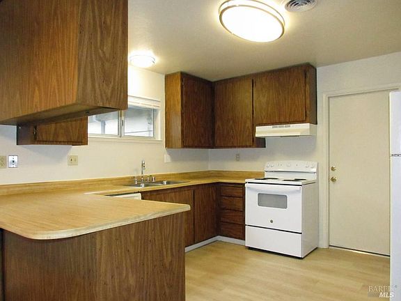 4th image of 344 - 340 El Rio Court