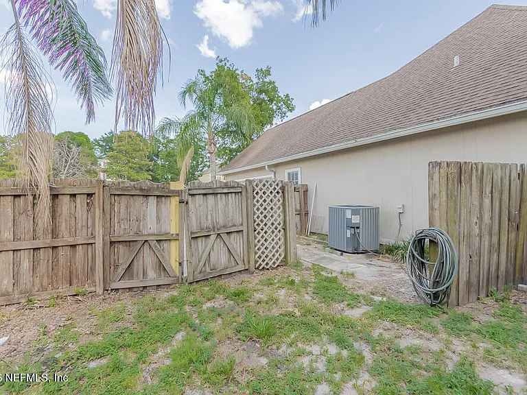 1942 Derringer Rd — Photo 44
