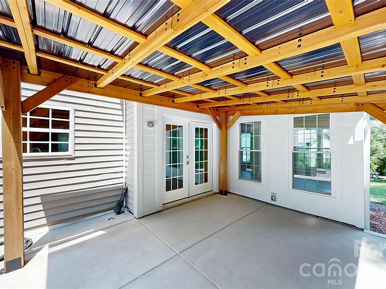 107 Stonemason Ct — Photo 36