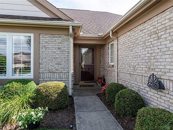 3rd image of 6840 Lorien Woods Dr