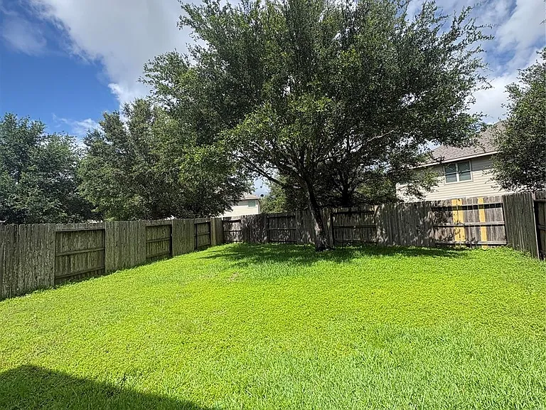 24514 Haywards Crossing Ln — Photo 17
