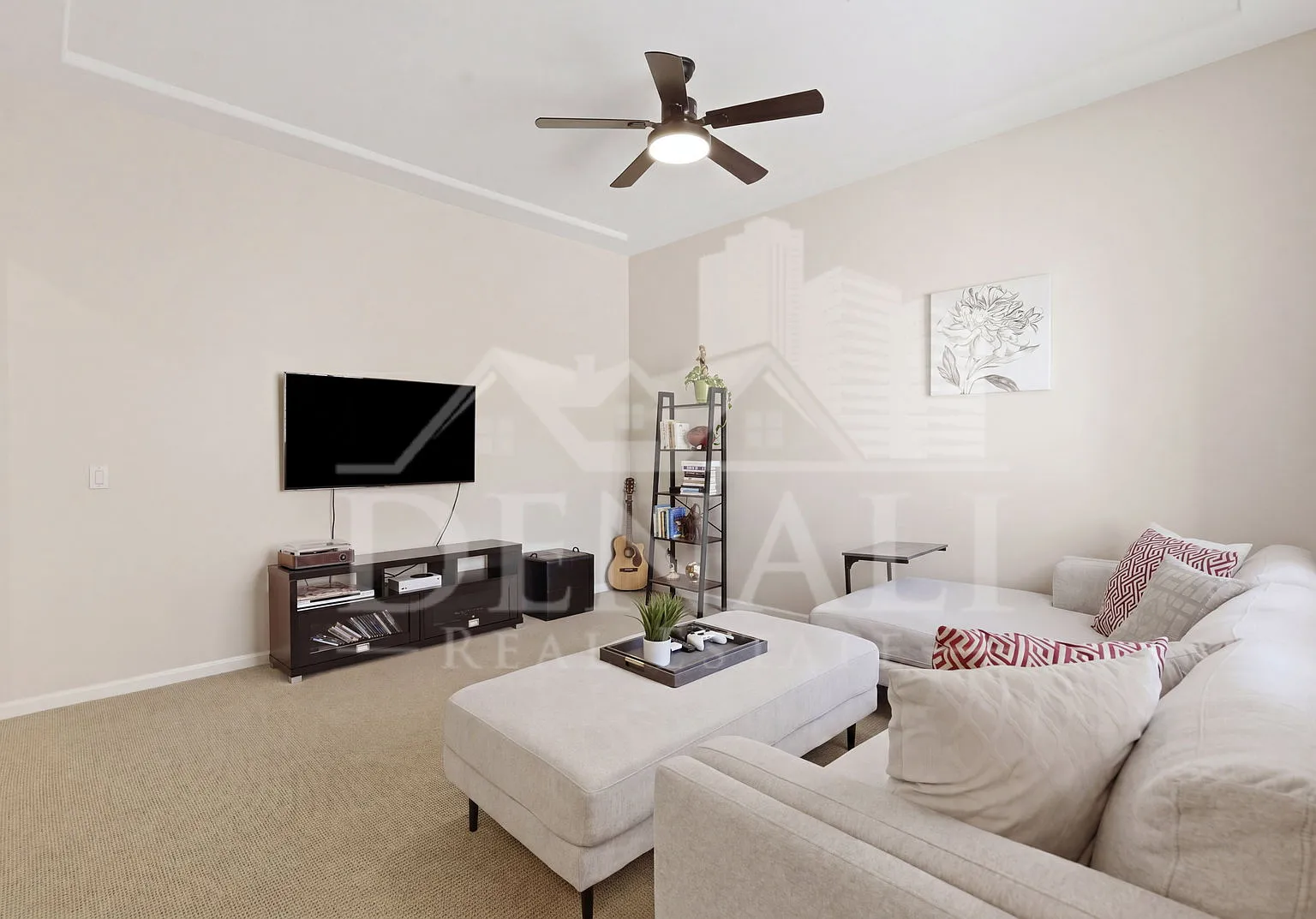 5 bed, 3.5 bath, 3071 sqft, $4,395 — Photo 3