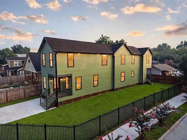 4541 Walker St, Houston, TX 77023
