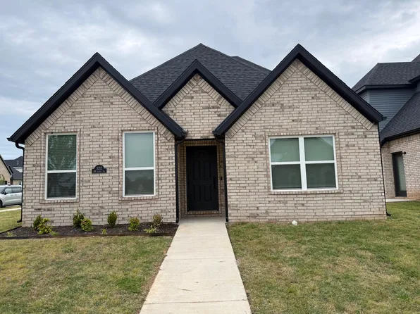 3212 SW Lovely Ln, Bentonville, AR 72712