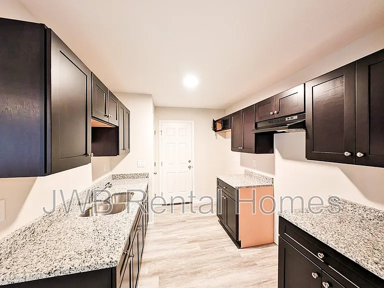 8139 Wyoming St — Photo 2
