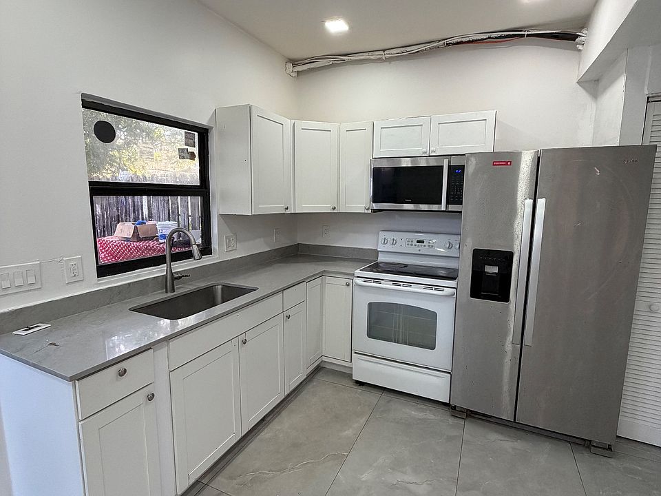 1st image of 3621 SW 12th Ct
