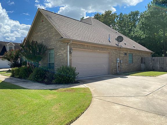3rd image of 7310 Palisades Dr