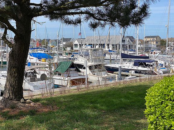 2nd image of 9467 Mooring Dr