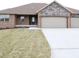 2741 W Fishhook Ave, Ozark, MO 65721