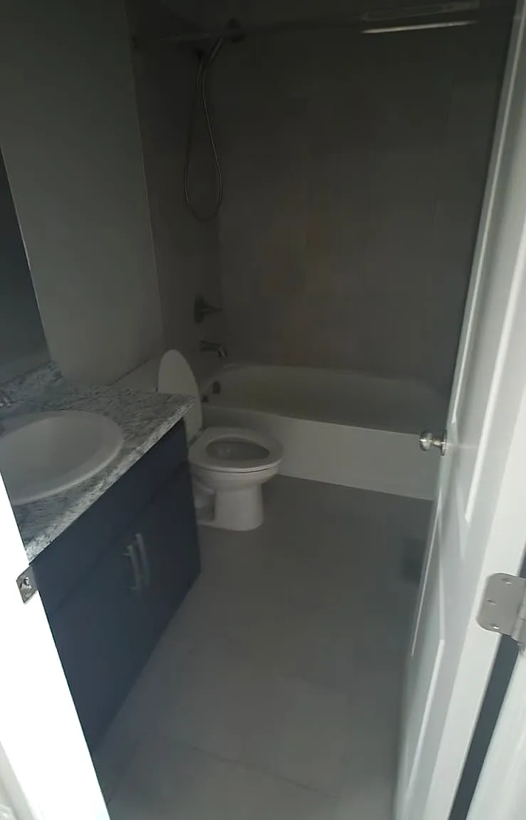 3 bed, 1400 sqft, $2,299 — Photo 3