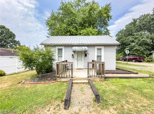 105 Hancock St, Woodsfield, OH 43793