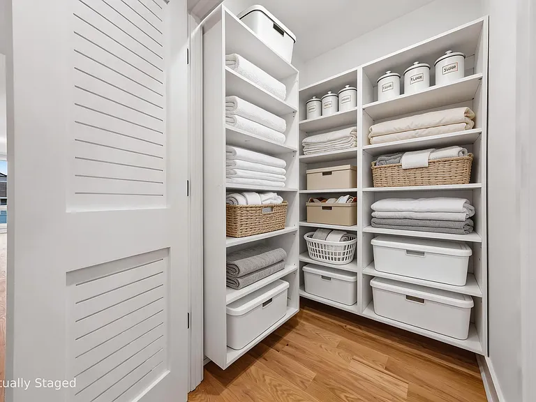183 Zabriskie St #3 — Photo 15