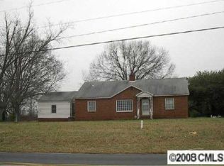 742 Oakdale Rd, Charlotte, NC 28216