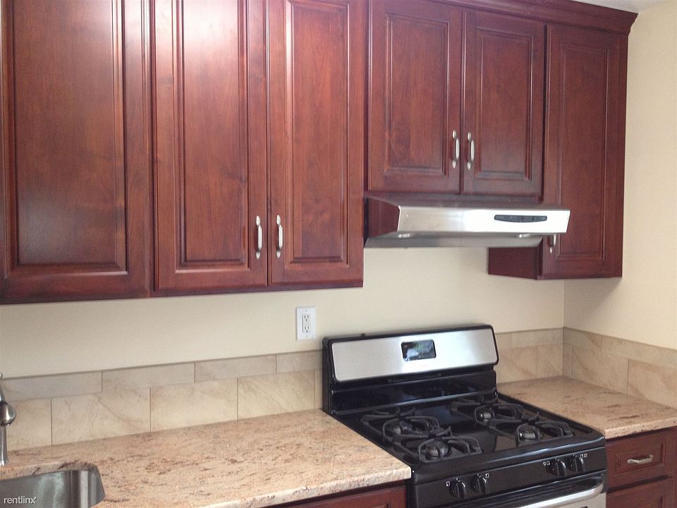 1st image of 219 North Broadway
