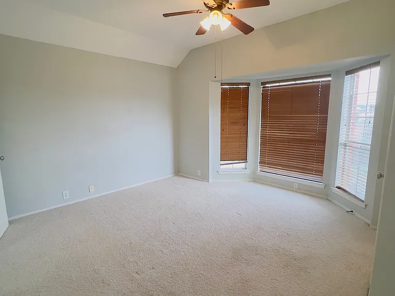 4712 Frost Hollow Dr — Photo 19