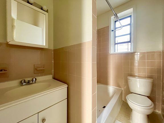 5th image of 2430 63rd St #35